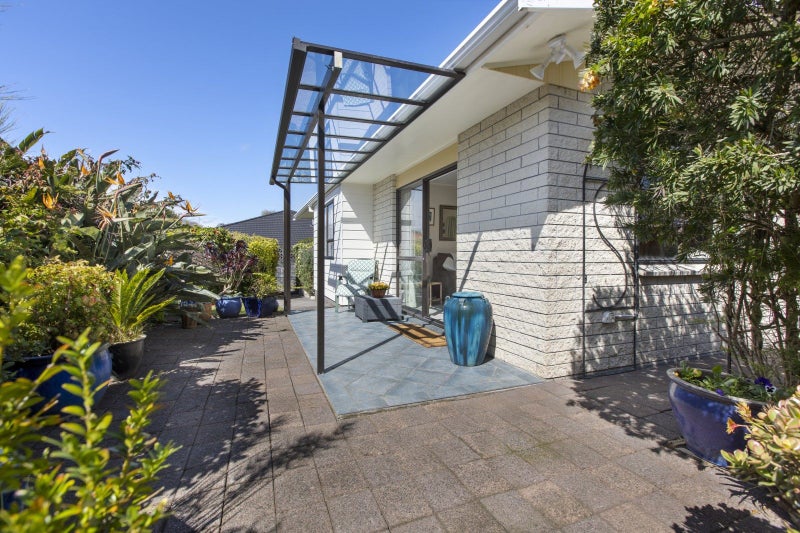3/13 Chilman ST, Strandon, New Plymouth - Carousel 2