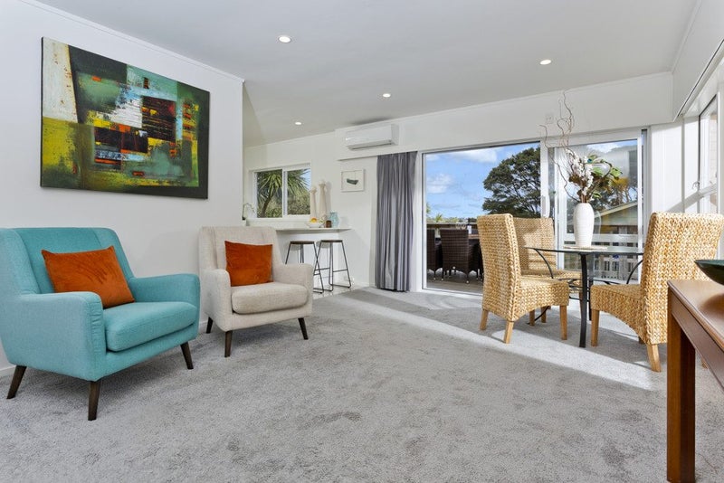 2/9 Brunton Place, Glenfield, Auckland - Carousel 2