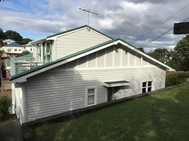 87 Hataitai Road, Hataitai, Wellington - Carousel 1