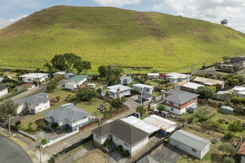 2/32 Kapuka Road, Mangere Bridge, Auckland - Carousel 15