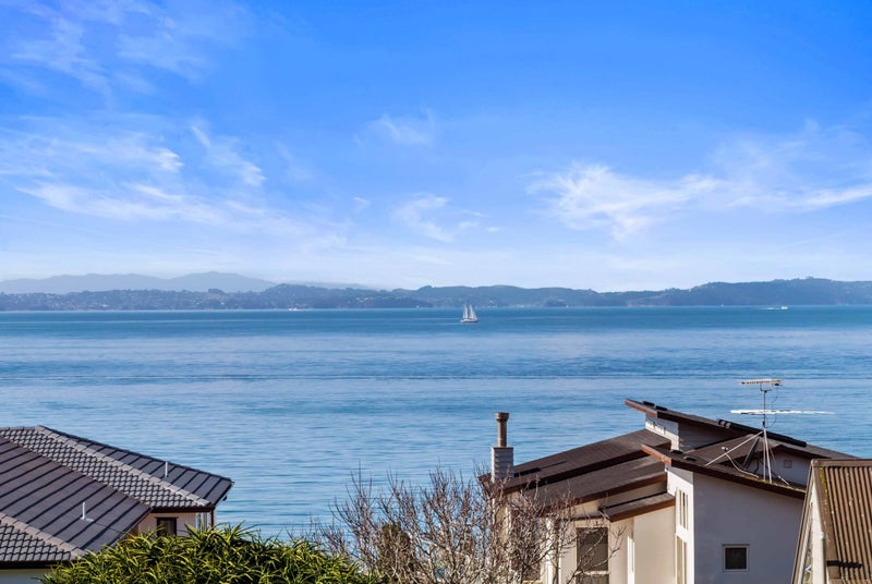 21 Rogers Avenue, Eastern Beach, Auckland - Carousel 1