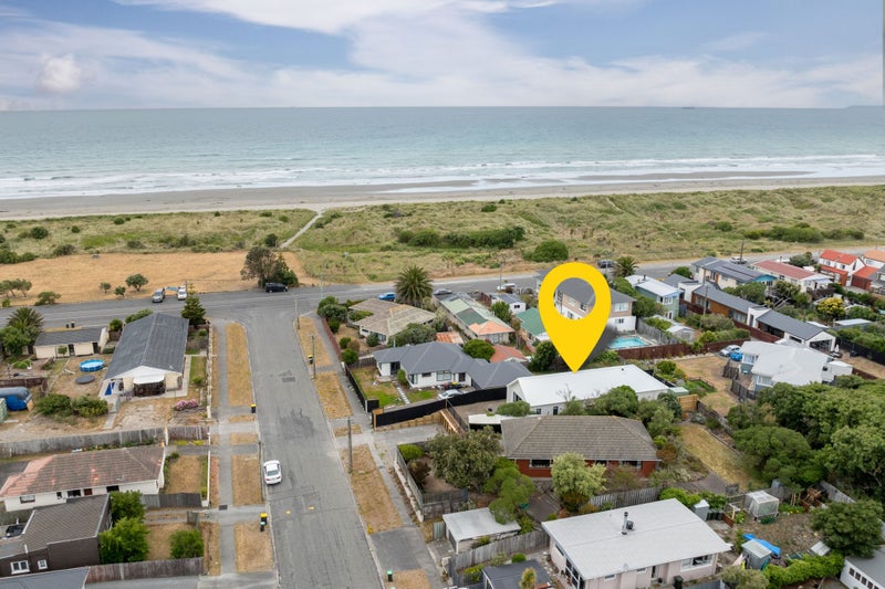 9 Sturdee Street, South New Brighton, Christchurch - Carousel 1