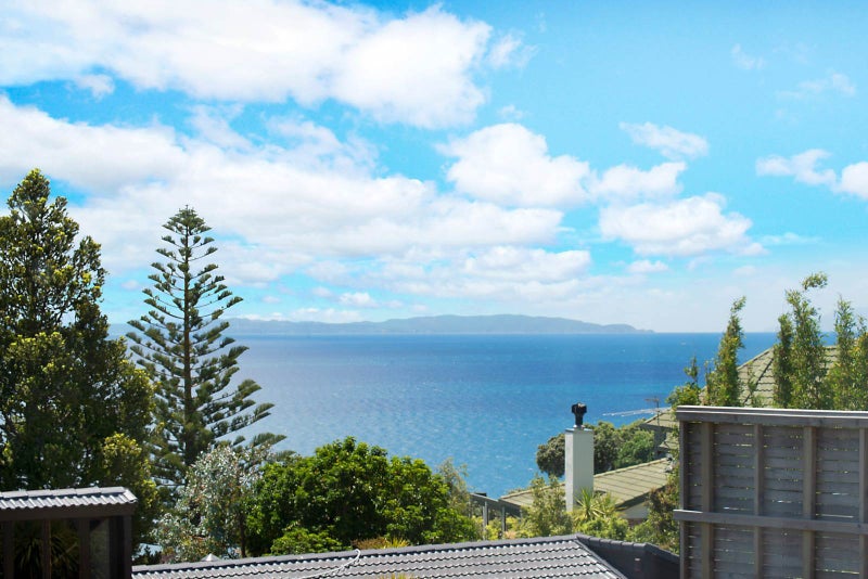 1/84 Pacific Parade, Army Bay, Whangaparāoa - Carousel 1
