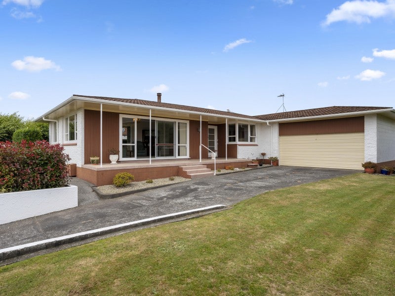46 Nevada Drive, Merrilands, New Plymouth - Carousel 1