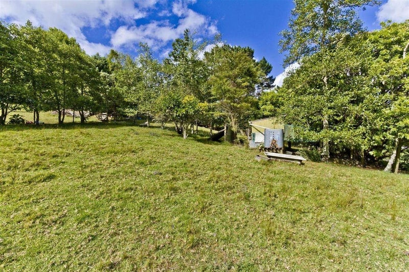 92 The Avenue, Lucas Heights, Auckland - Carousel 2