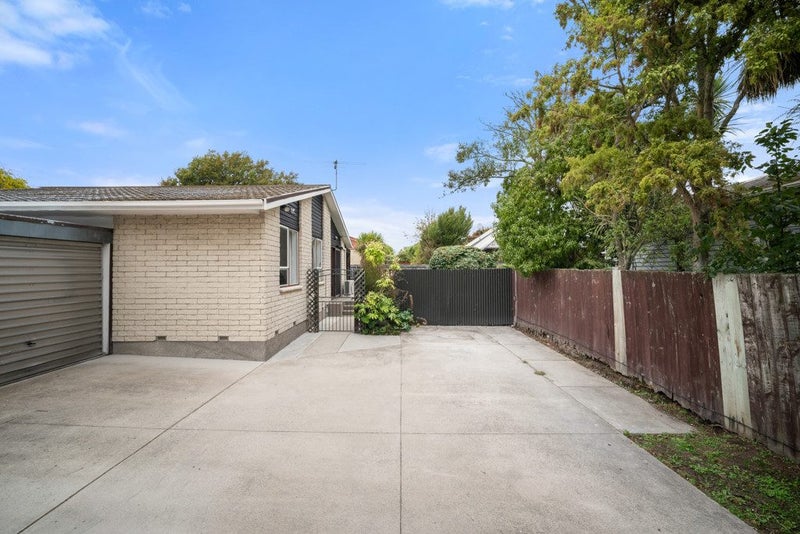 2/32 Prestons Road, Redwood, Christchurch - Carousel 19