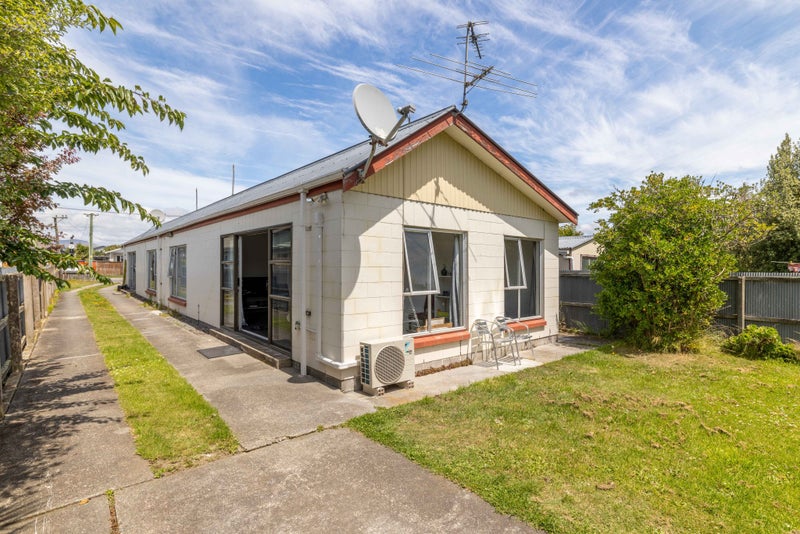 24B Blake Street, New Brighton, Christchurch - Carousel 1
