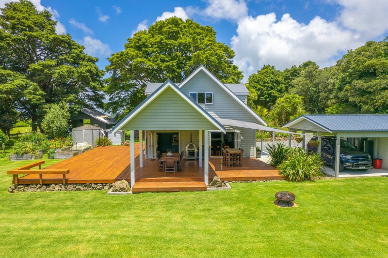 141 Tauraroa Road, Whangarei - Carousel 1