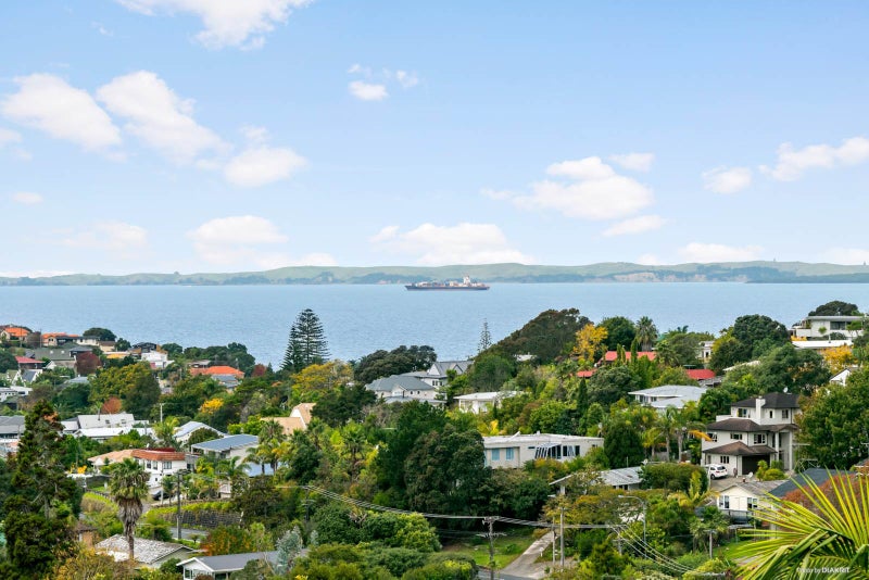 2/39 Calypso Place, Rothesay Bay, Auckland - Carousel 1