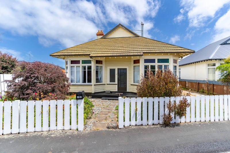 48 Royal Crescent, Saint Kilda, Dunedin - Carousel 1