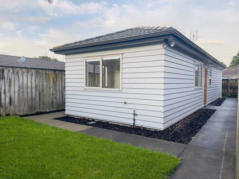 74 Redcastle Drive, East Tamaki, Auckland - Carousel 7