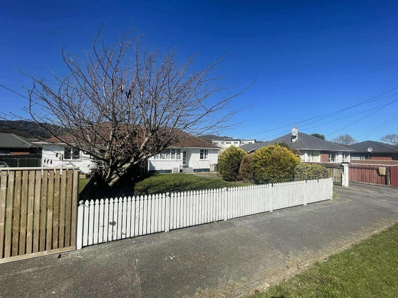 1034 High Street, Avalon, Lower Hutt - Carousel 2