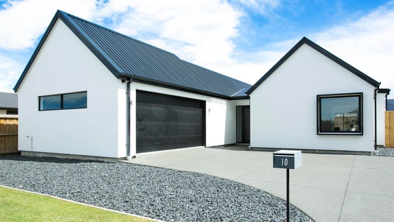 10 Strowan Avenue, Elgin, Ashburton - Carousel 1