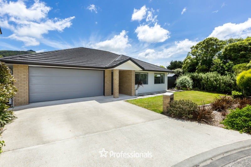 17 Ashington Road, Silverstream, Upper Hutt - Carousel 2