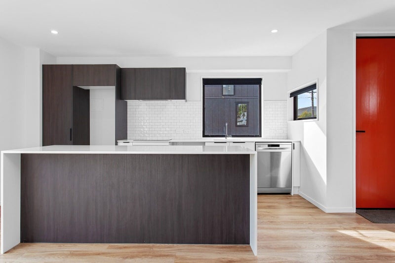 2/42 Dickens Street, Addington, Christchurch - Carousel 1