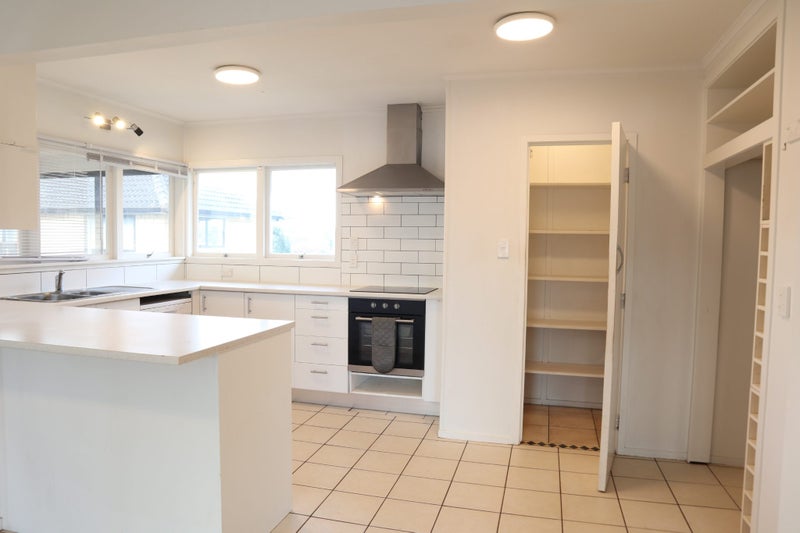 376 Main Road, Huapai, Kumeu - Carousel 1