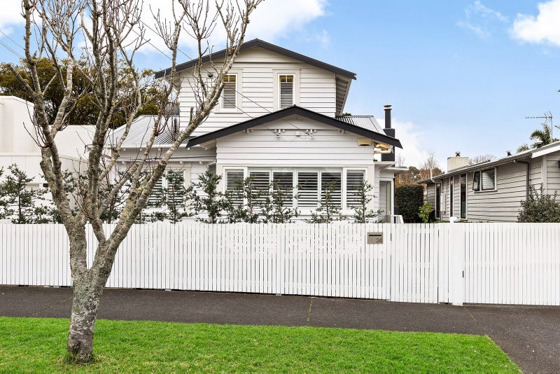 24 Buxton Street, Point Chevalier, Auckland - Carousel 2