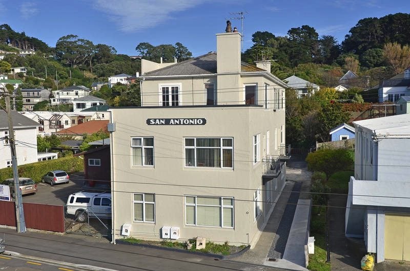 6/12 Kilbirnie Crescent, Kilbirnie, Wellington - Carousel 1