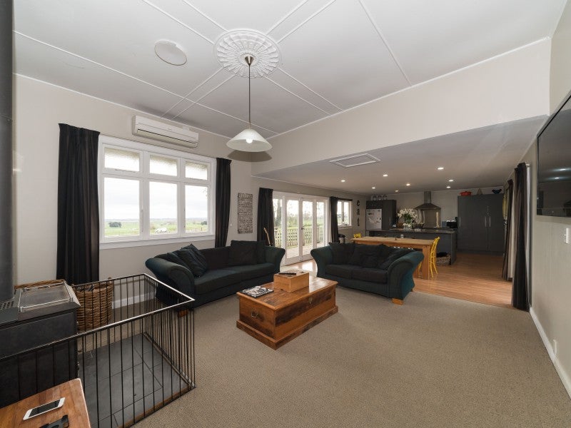 101 Albert Road, Tokomaru, Palmerston North - Carousel 2