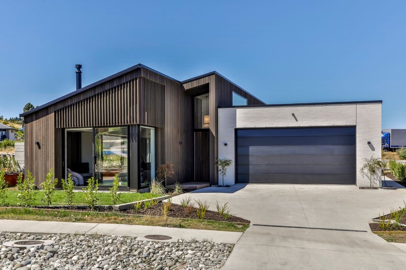 14 Kirimoko Crescent, Wānaka - Carousel 1