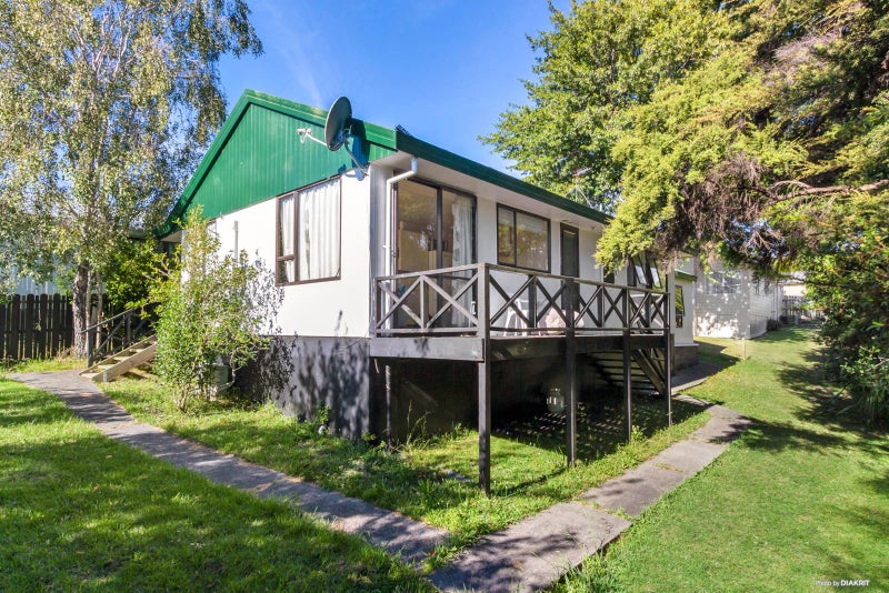 2/22 Devonshire Road, Unsworth Heights, Auckland - Carousel 2