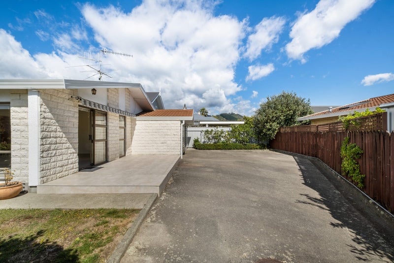 21C Collingwood Street, The Wood, Nelson - Carousel 2