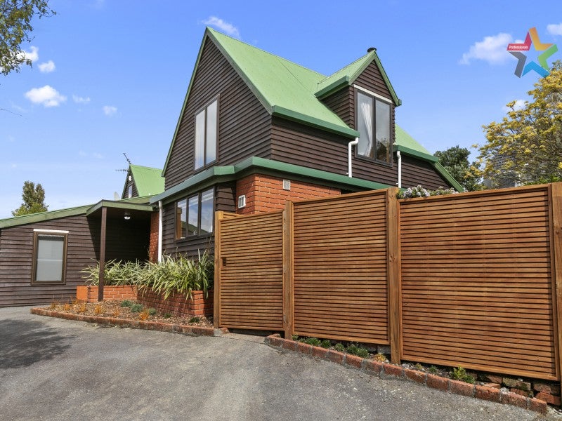 8 Taieri Crescent, Kelson, Lower Hutt - Carousel 1