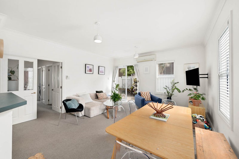 18B Hill Street, Thorndon, Wellington - Carousel 1