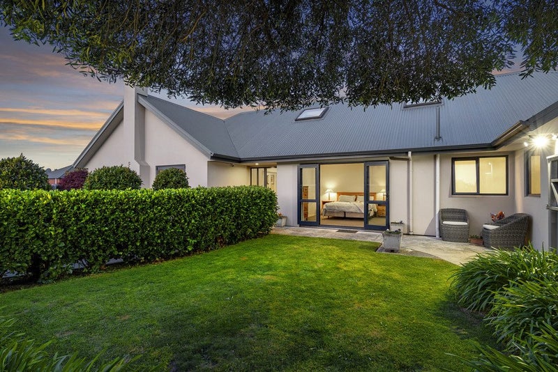 9 Oakview Lane, Cashmere, Christchurch - Carousel 1