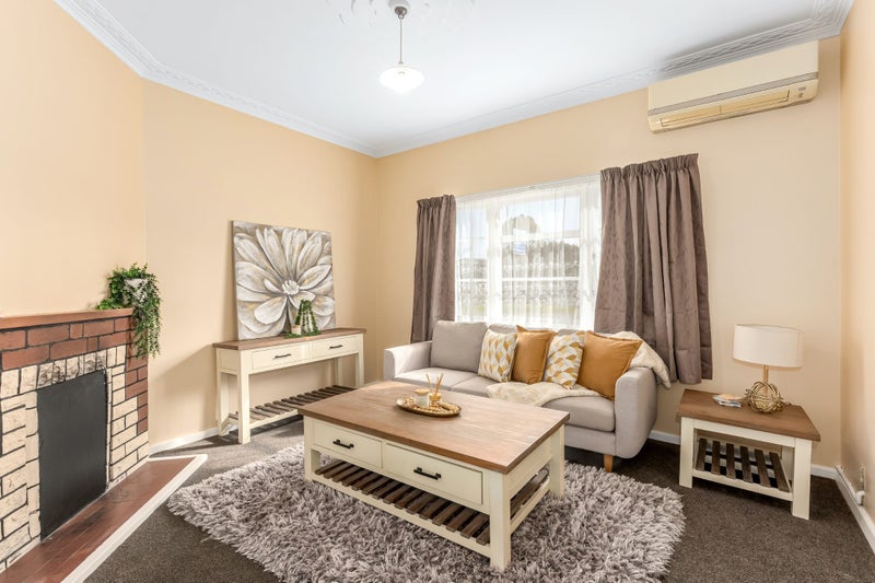 2/22 Ludlam Crescent, Woburn, Lower Hutt - Carousel 2