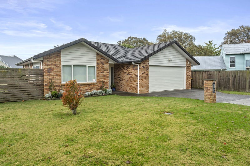 4 Rowling Place, Leamington, Cambridge - Carousel 2