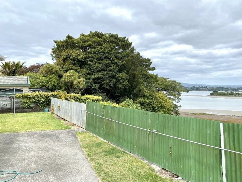 20 Mana Street, Otumoetai, Tauranga - Carousel 11
