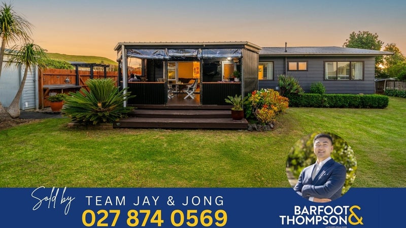 11A Kowhai Avenue, Mangere Bridge, Auckland - Carousel 1