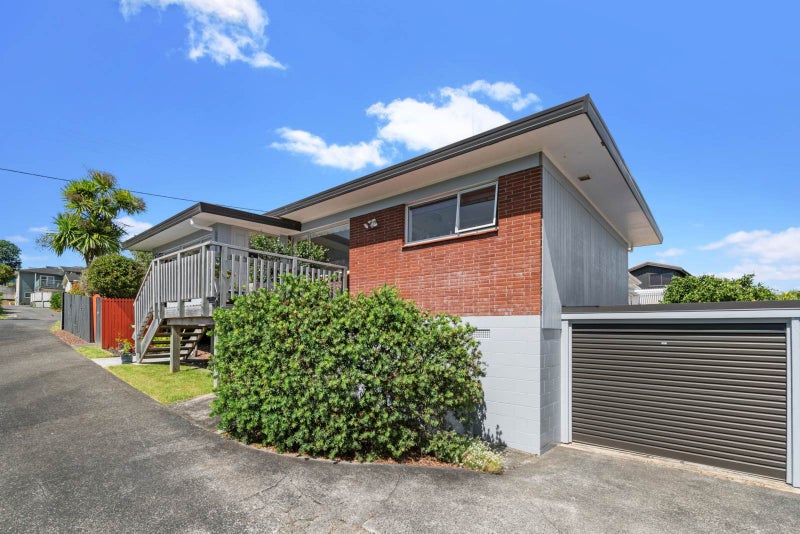 2/31 Bay Street, Red Beach, Whangaparāoa - Carousel 2