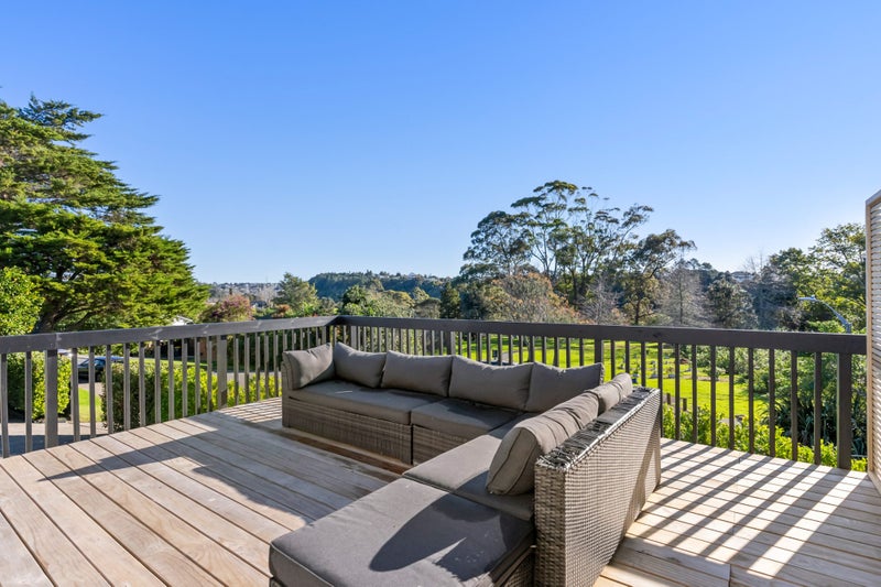 3 Rapaki Place, Te Atatu Peninsula, Auckland - Carousel 2