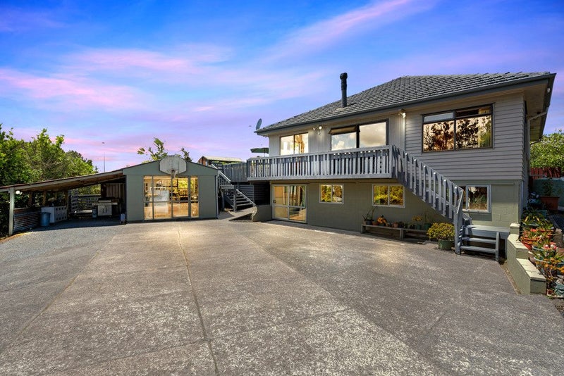 55 Savoy Road, Glen Eden, Auckland - Carousel 1