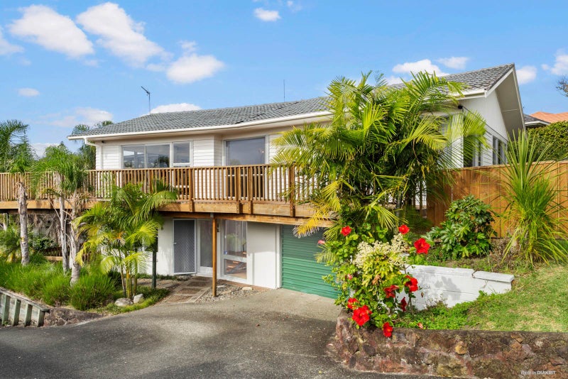 14 Mayfair Crescent, Mairangi Bay, Auckland - Carousel 1