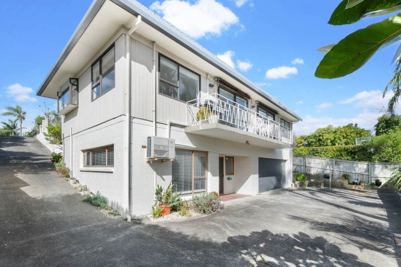 2/22 Hauraki Road, Hauraki, Auckland - Carousel 1