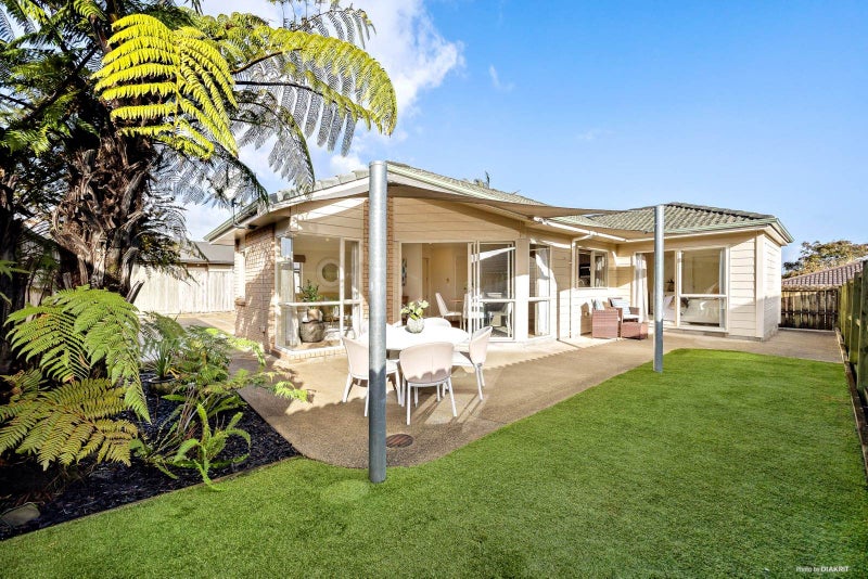 48B Rodney Street, Howick, Auckland - Carousel 2