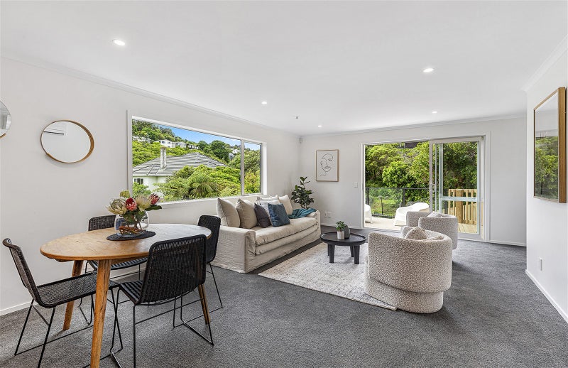 10A Rodney Street, Northland, Wellington - Carousel 2