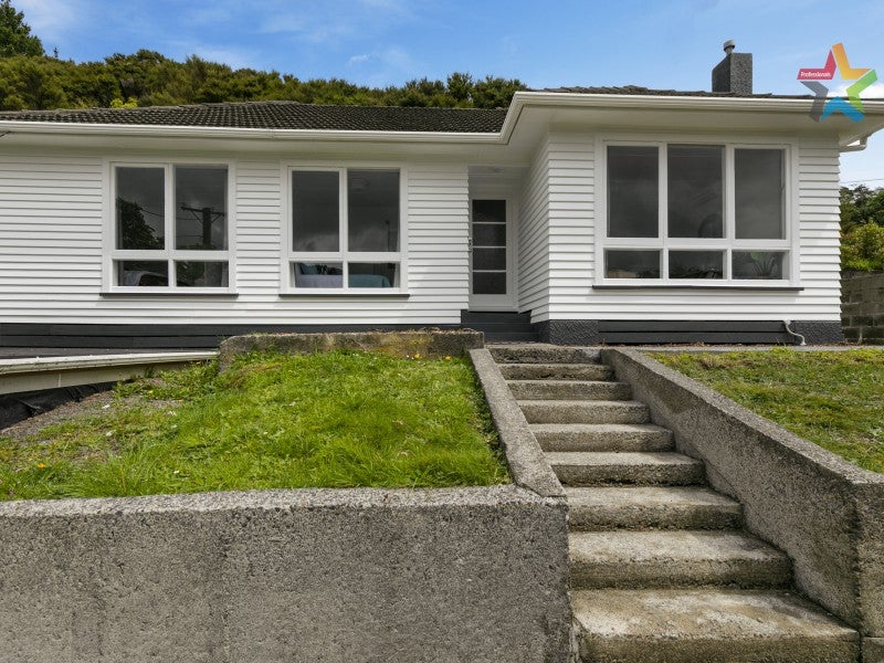 165 Wellington Road, Wainuiomata, Lower Hutt - Carousel 2