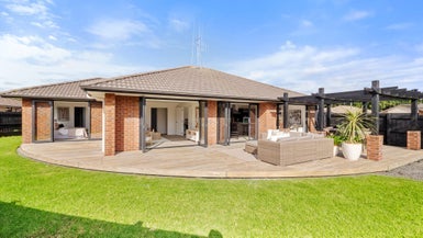 19 Seabreeze Place, Papamoa Beach, Papamoa - Carousel 1