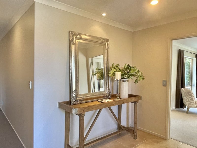 52 Skyedale Drive, Harewood, Christchurch - Carousel 2