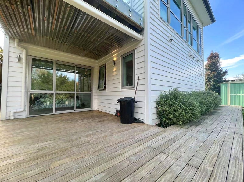 46 Travis View Drive, Fairview Heights, Auckland - Carousel 2