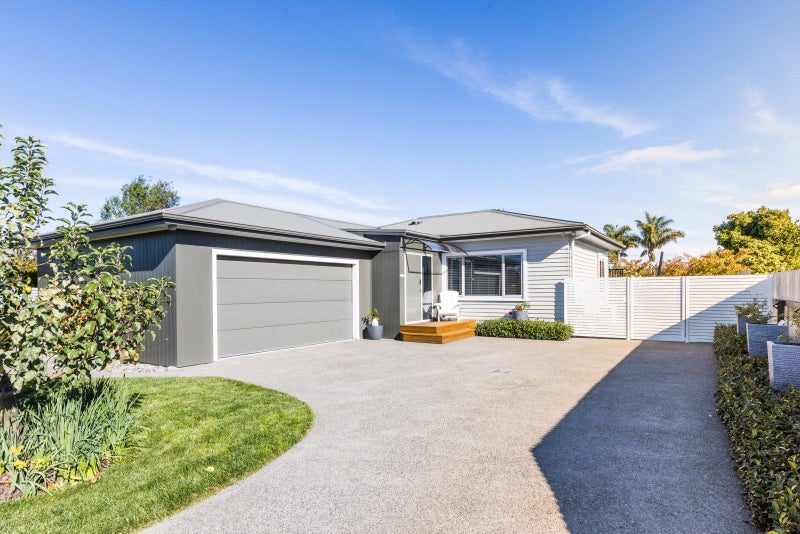 7 Osier Road, Greenmeadows, Napier - Carousel 1