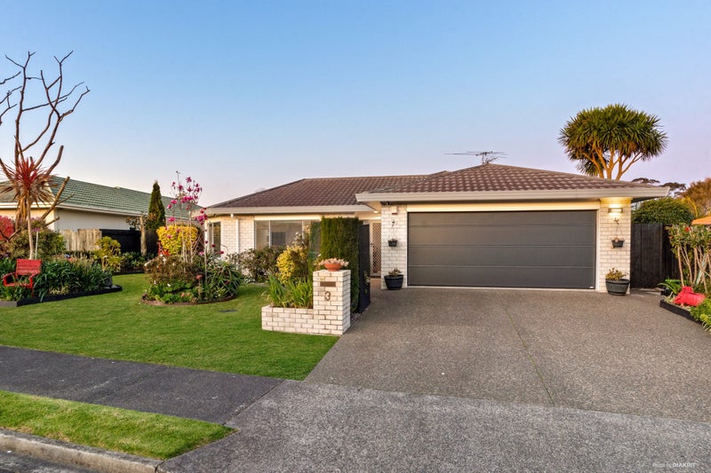 3 Splendour Close, Henderson, Auckland - Carousel 1