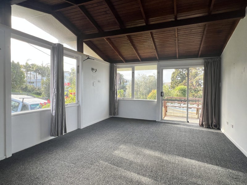 52 Channel View Road, Campbells Bay, Auckland - Carousel 2
