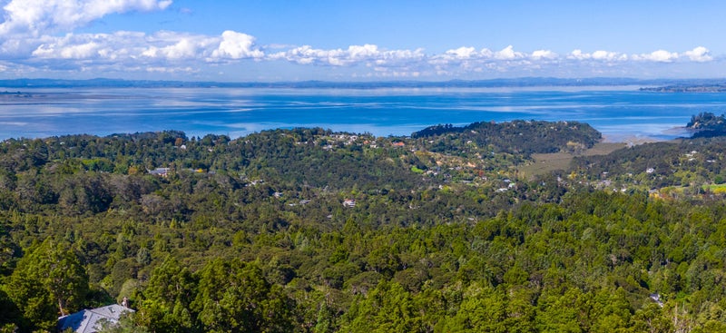 98 Scenic Drive, Titirangi, Auckland - Carousel 1