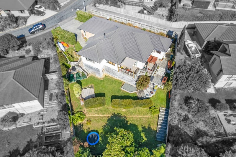 5 Frankie Stevens Place, Riverstone Terraces, Upper Hutt - Carousel 2