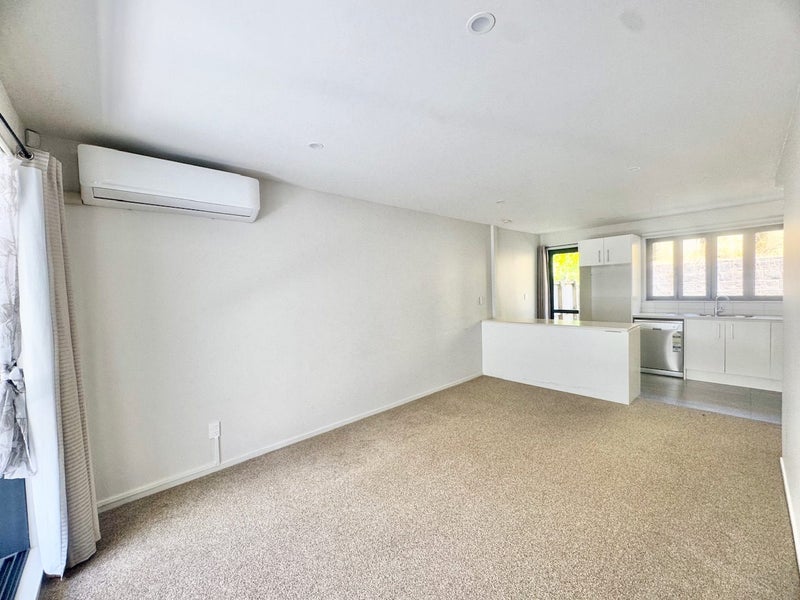 8 Akeake Lane, Albany Heights, Auckland - Carousel 2